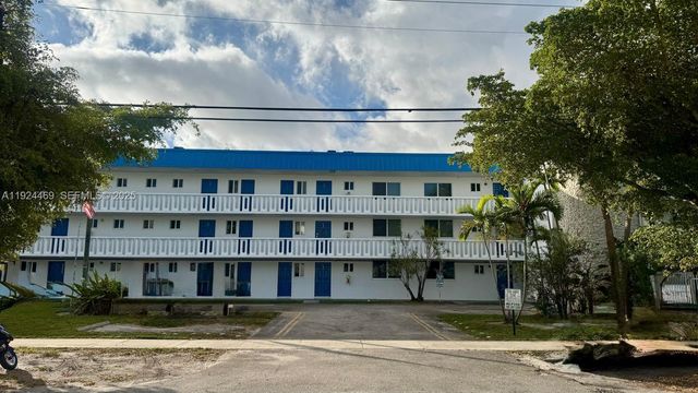 1140 NE 191 24, Miami, FL 33179