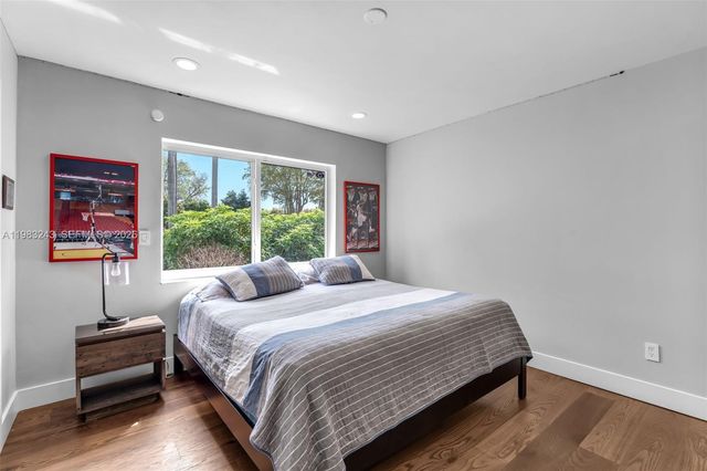 8967 SW 117th St, Miami, FL 33176