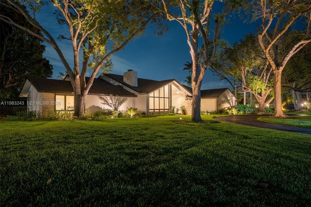 8967 SW 117th St, Miami, FL 33176