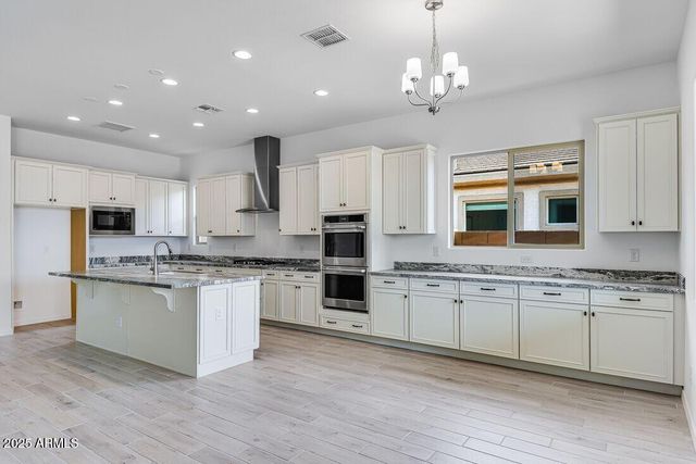 17837 W PASADENA Avenue, Litchfield Park, AZ 85340