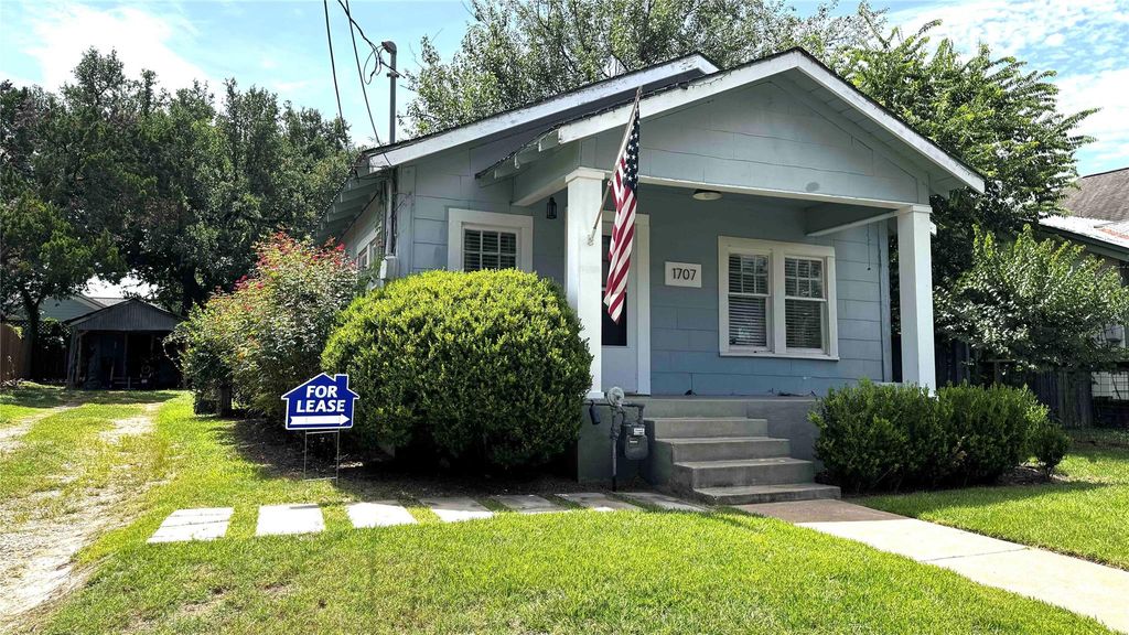 1707 S 5th ST, Austin, TX 78704