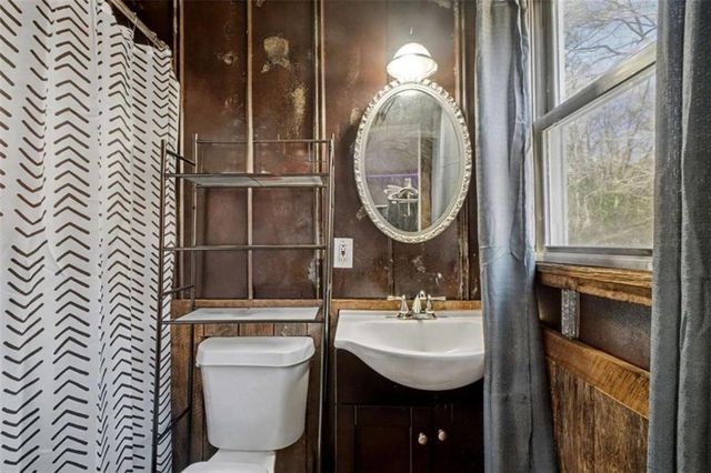 301 Briarwood Drive, Calhoun, GA 30701