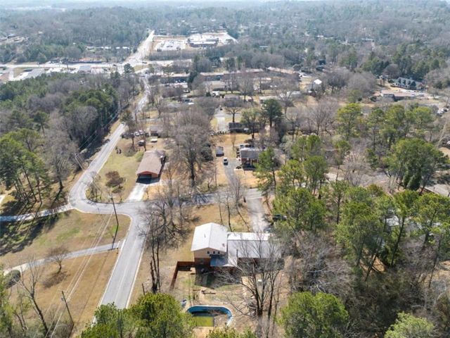 301 Briarwood Drive, Calhoun, GA 30701