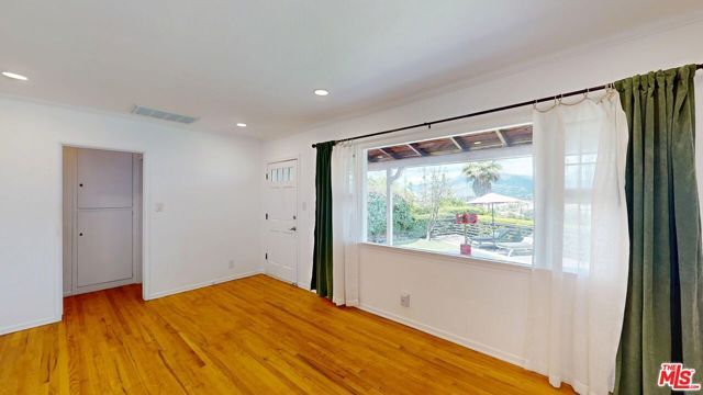 1410 Dartmouth Drive, Glendale, CA 91205