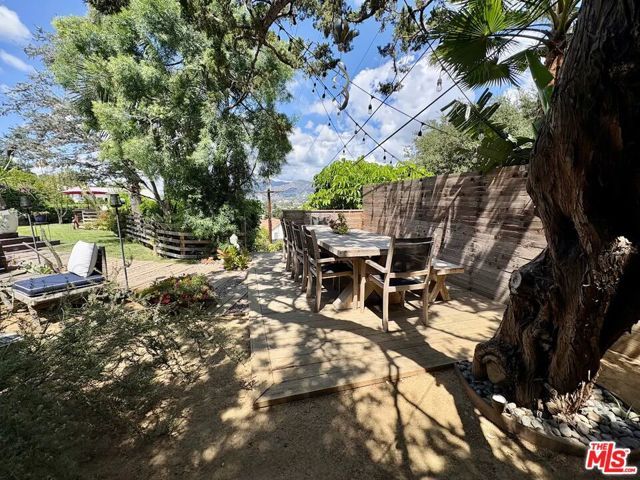 1410 Dartmouth Drive, Glendale, CA 91205