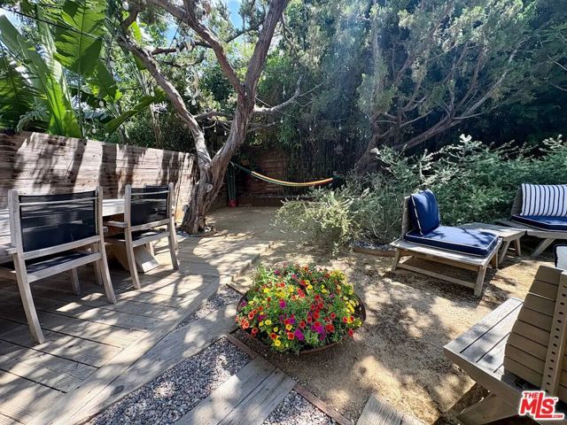 1410 Dartmouth Drive, Glendale, CA 91205