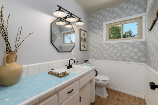 591 Anacapa Drive, Camarillo, CA 93010