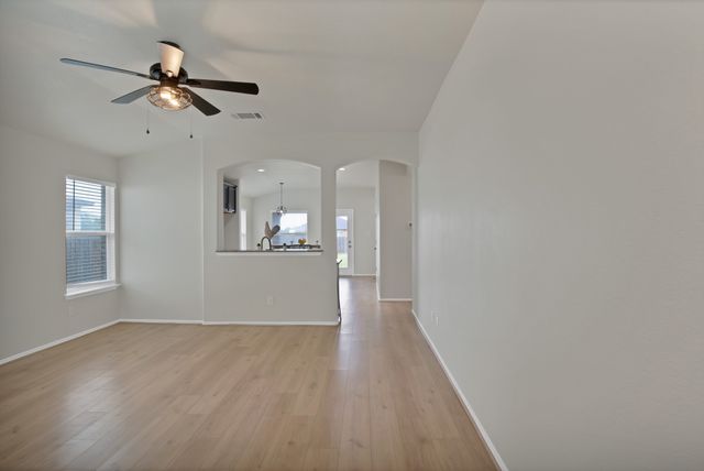 10152 Parker Springs Drive, Waco, TX 76708