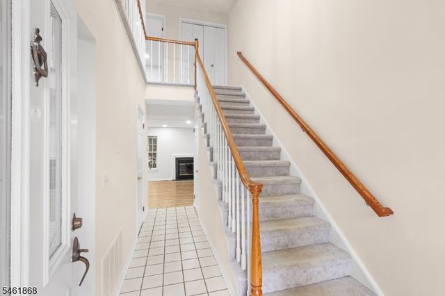 16 Stone Edge Rd, Bedminster Twp., NJ 07921