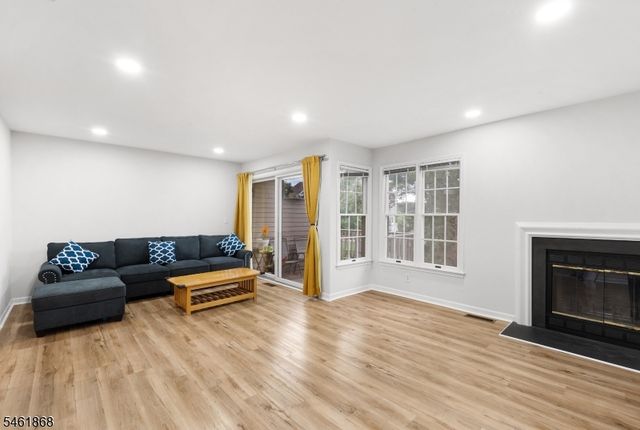 16 Stone Edge Rd, Bedminster Twp., NJ 07921