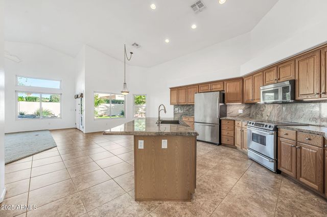 6400 W ORCHID Lane, Chandler, AZ 85226