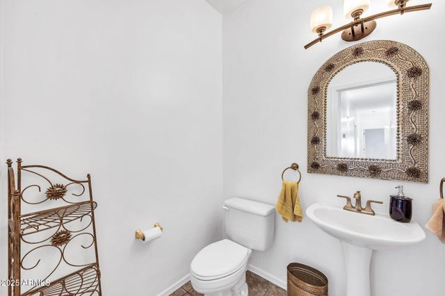 6400 W ORCHID Lane, Chandler, AZ 85226