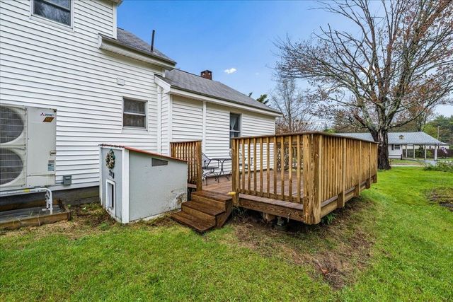43 Webster Lake Road, Franklin, NH 03235