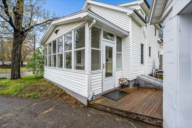 43 Webster Lake Road, Franklin, NH 03235