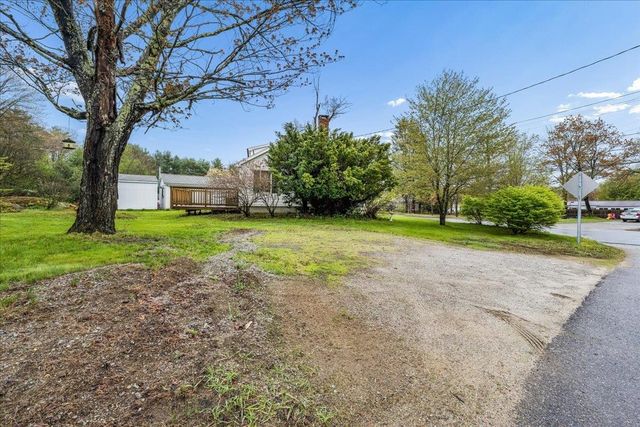 43 Webster Lake Road, Franklin, NH 03235