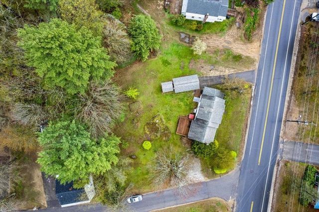 43 Webster Lake Road, Franklin, NH 03235