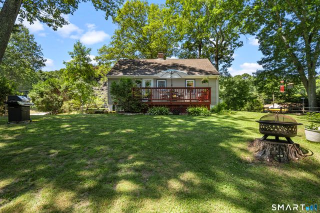 24 Forest Avenue, Groton, CT 06355