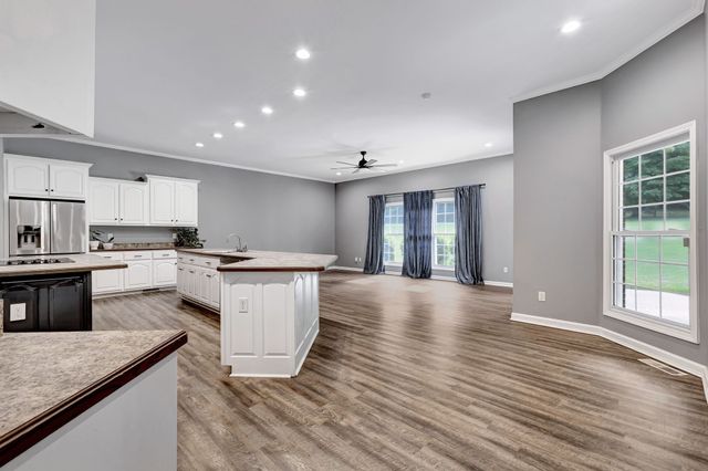 2600 Little Bartons Creek Rd, Cumberland Furnace, TN 37051