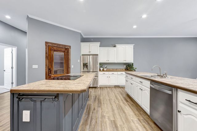 2600 Little Bartons Creek Rd, Cumberland Furnace, TN 37051