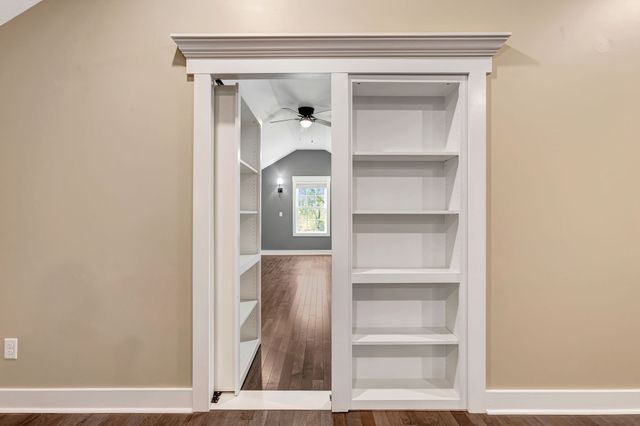 2600 Little Bartons Creek Rd, Cumberland Furnace, TN 37051