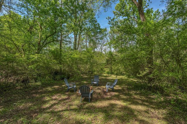 2600 Little Bartons Creek Rd, Cumberland Furnace, TN 37051