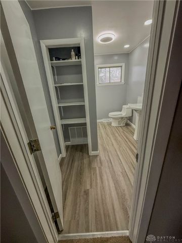 1230 Sunnyview Avenue, Dayton, OH 45406