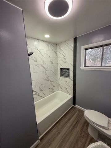 1230 Sunnyview Avenue, Dayton, OH 45406