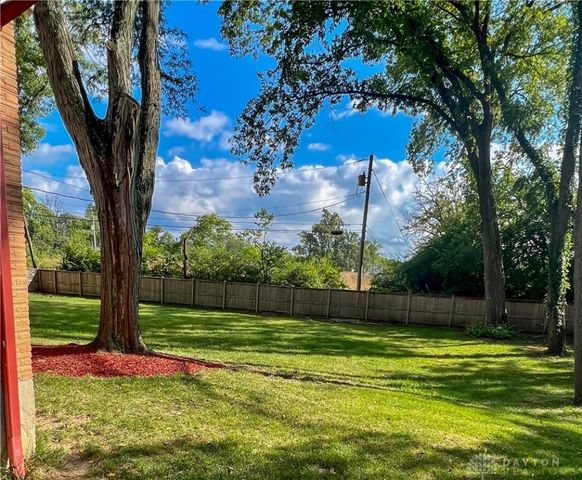 1230 Sunnyview Avenue, Dayton, OH 45406