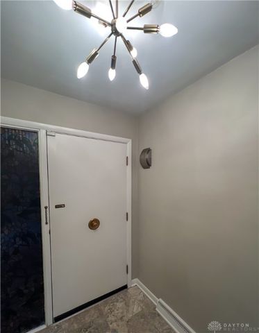1230 Sunnyview Avenue, Dayton, OH 45406