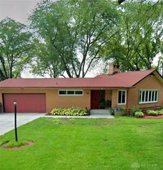 1230 Sunnyview Avenue, Dayton, OH 45406