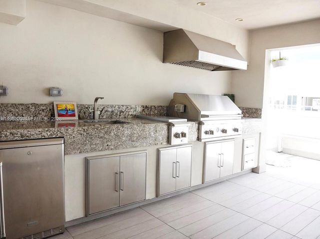 6436 NW 104th Ct, Doral, FL 33178