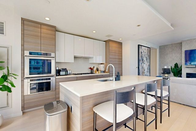 1 Franklin St 2308, Boston, MA 02110