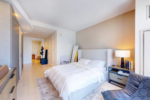 1 Franklin St 2308, Boston, MA 02110