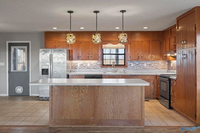 9245 Holt Springer Road, Athens, AL 35611