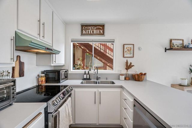 5553 Adobe Falls Road 1, San Diego, CA 92120