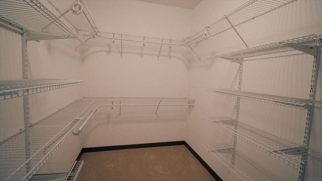 810 Parkside Lane, Charles City, IA 50616