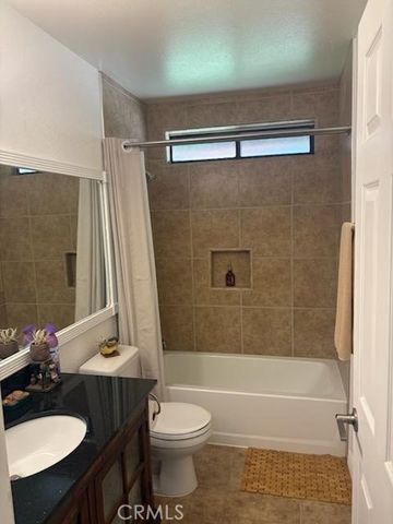 1017 E Avenue K6, Lancaster, CA 93535