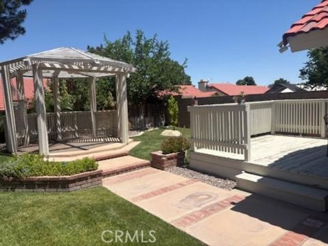 1017 E Avenue K6, Lancaster, CA 93535