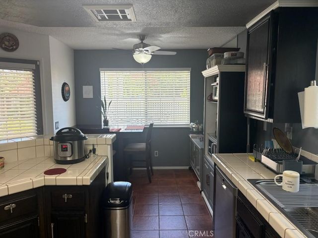 1017 E Avenue K6, Lancaster, CA 93535