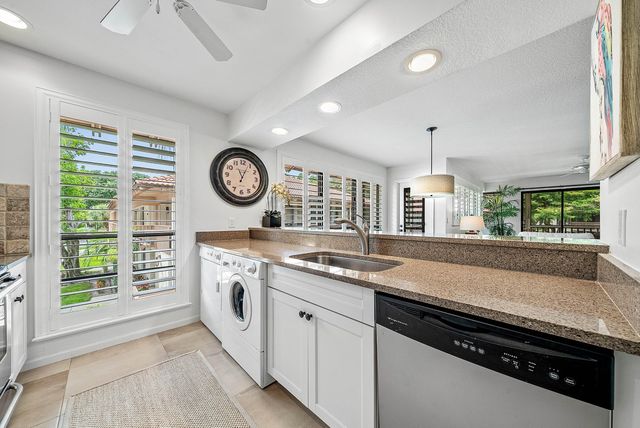 523 BRACKENWOOD Place, Palm Beach Gardens, FL 33418