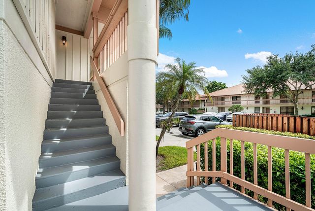 523 BRACKENWOOD Place, Palm Beach Gardens, FL 33418