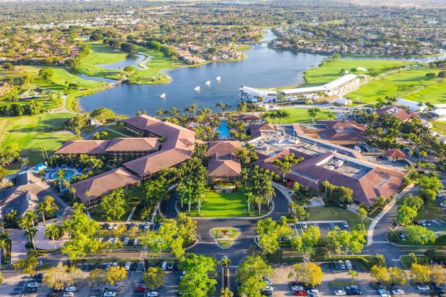 523 BRACKENWOOD Place, Palm Beach Gardens, FL 33418