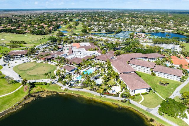523 BRACKENWOOD Place, Palm Beach Gardens, FL 33418