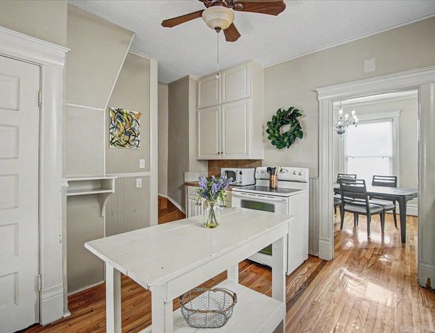 228 Henderson, Hot Springs, AR 71913