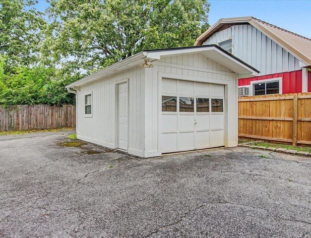 228 Henderson, Hot Springs, AR 71913