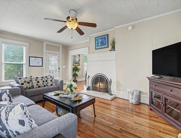 228 Henderson, Hot Springs, AR 71913