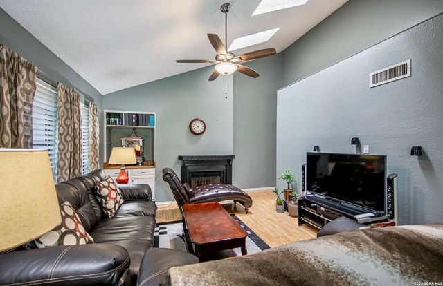 8611 Datapoint Dr Apt 46, San Antonio, TX 78229