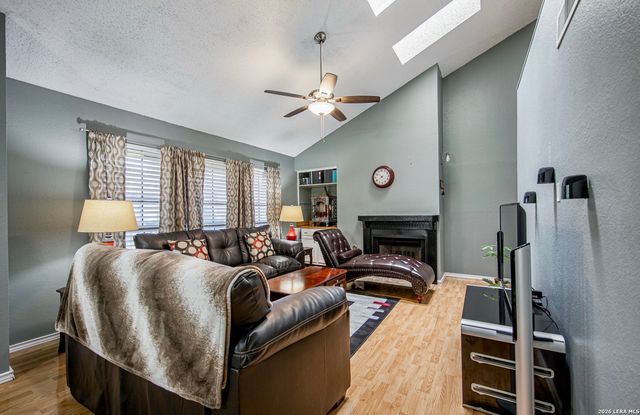 8611 Datapoint Dr Apt 46, San Antonio, TX 78229
