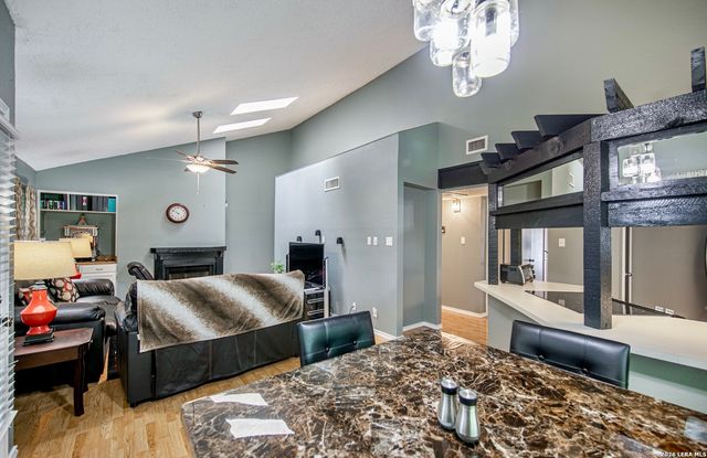 8611 Datapoint Dr Apt 46, San Antonio, TX 78229