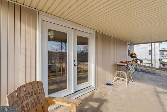 1373 MAIN ST, Port Trevorton, PA 17864